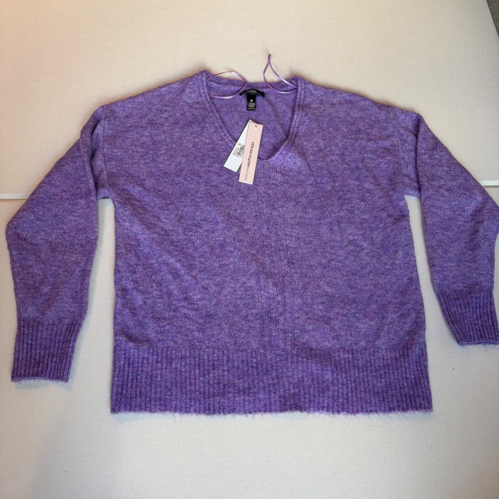 Aqua V-Neck Sweater Small Purple NWT Bloomingdale's Exclusive Knit Pullover